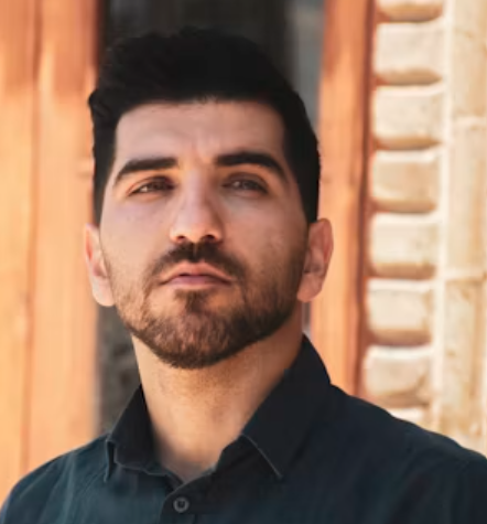 Javier R.